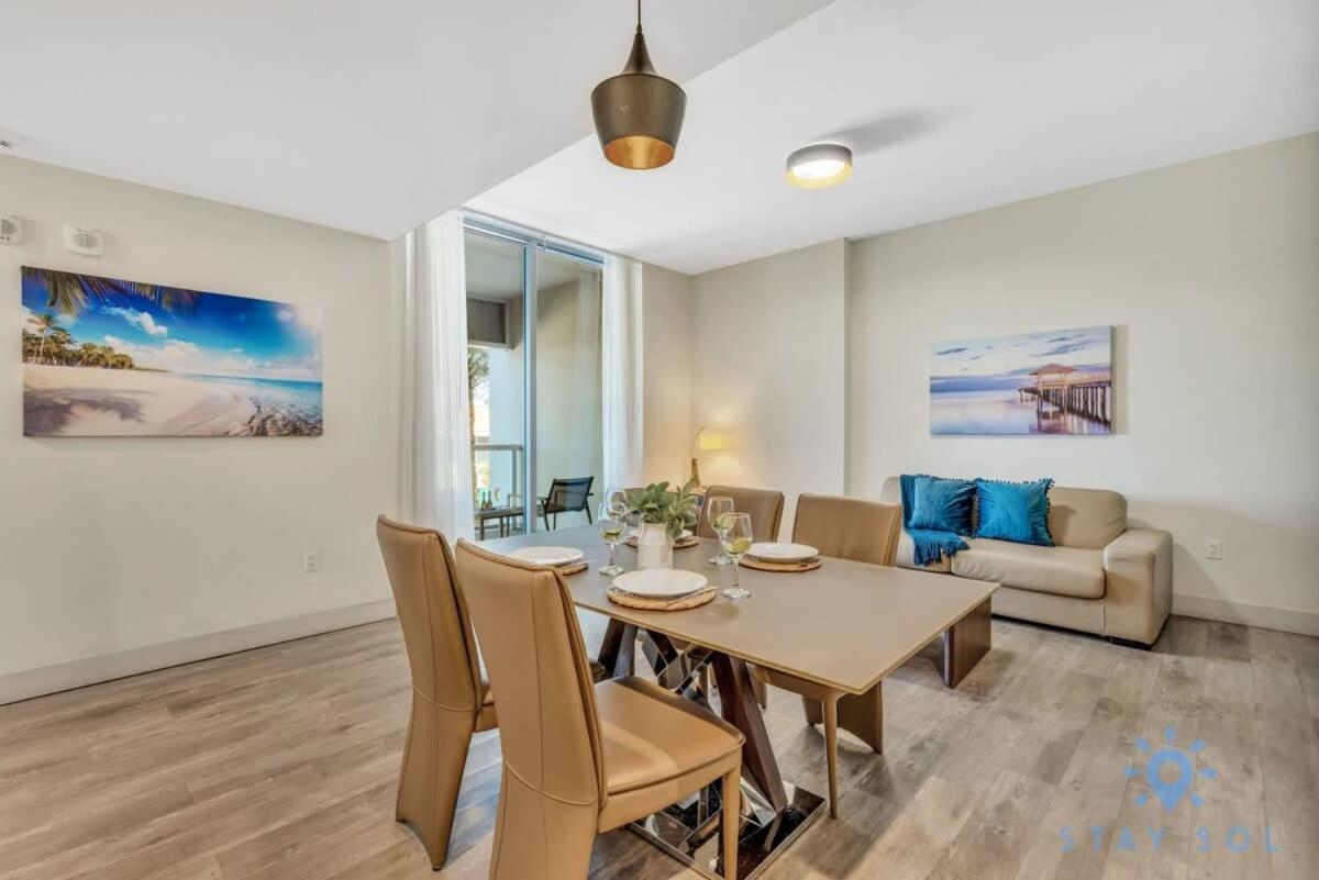 Apartment With Bay View Balcony - Pool - Up To 6 - Gym Hollywood Exteriér fotografie