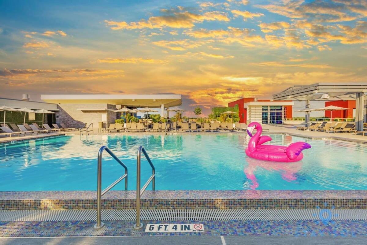 Apartment With Bay View Balcony - Pool - Up To 6 - Gym Hollywood Exteriér fotografie