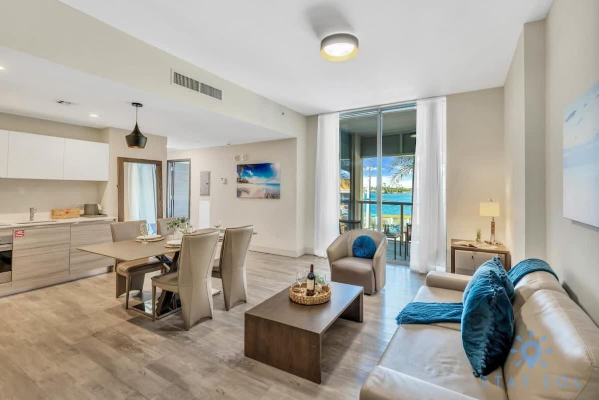 Apartment With Bay View Balcony - Pool - Up To 6 - Gym Hollywood Exteriér fotografie